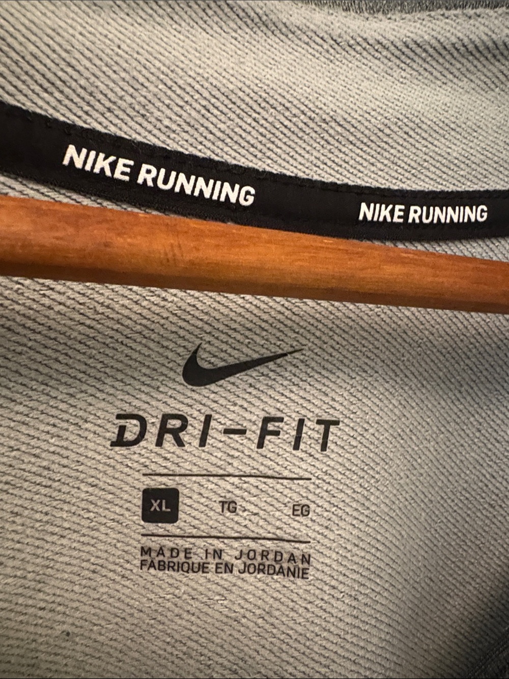 Nike Men’s Dri-FIT 1/4 Zip Performance Jacket - Grey - Picture 2 of 3